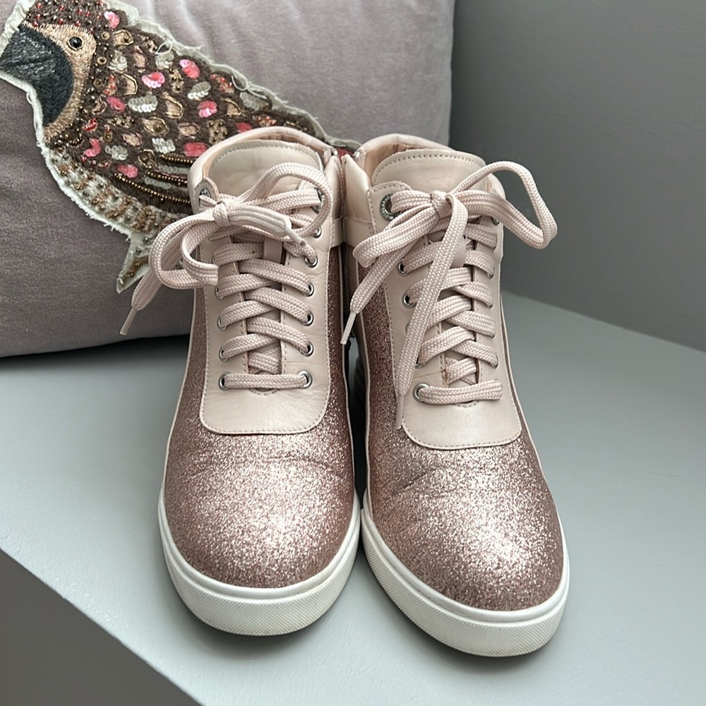 👟 Sparkly Rose 🌹 Gold Wedge Sneakers